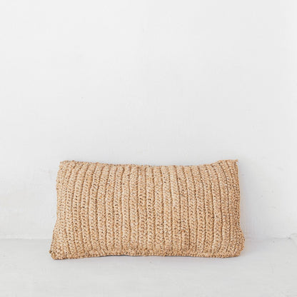 Dalung raffia sierkussen 50x30 cm met vulling